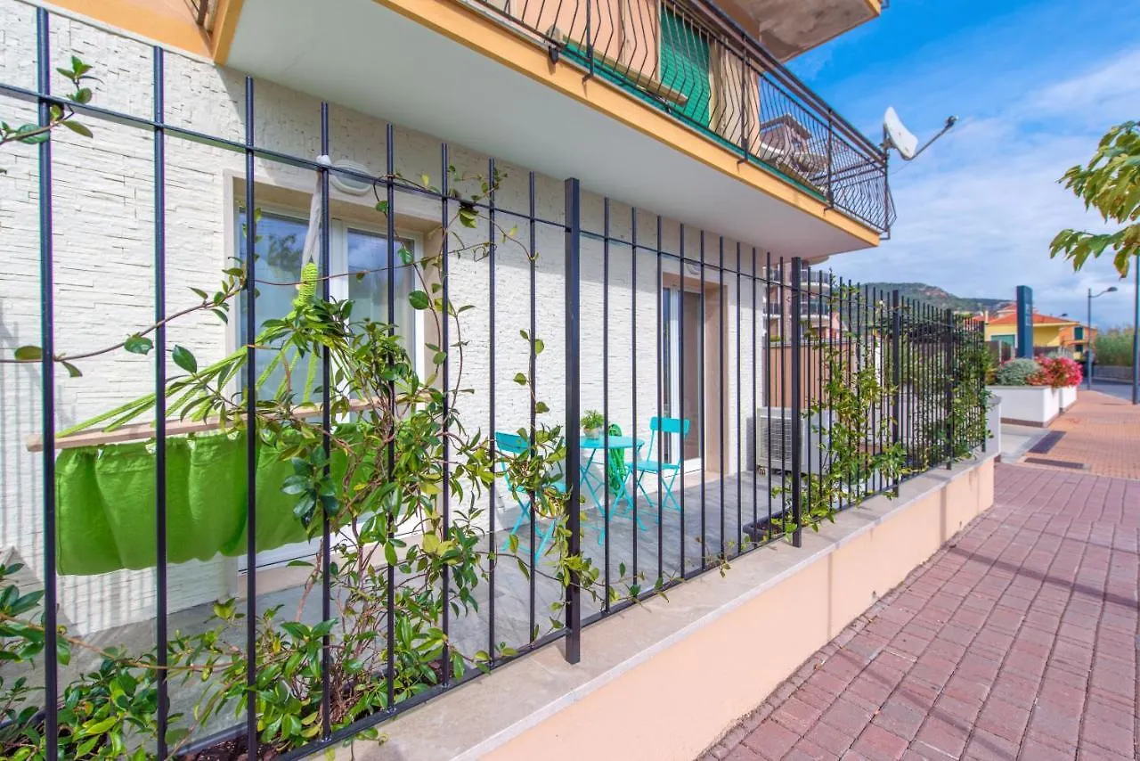 Apartment Babyaccommodation Family Comfort Ll Pietra Ligure Italy
