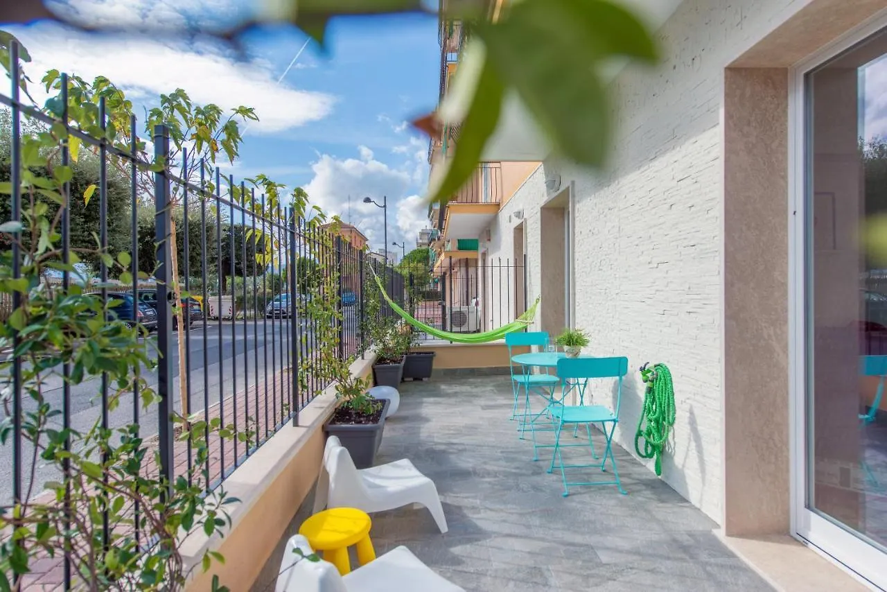 Apartment Babyaccommodation Family Comfort Ll Pietra Ligure